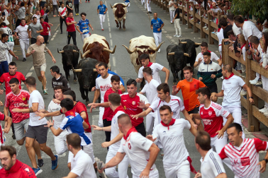 Fotos del primer encierro de las fiestas de Tafalla 2026
