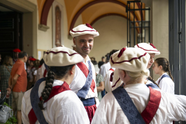 Fotos de la procesión de Burlada en honor a San Juan Bautista