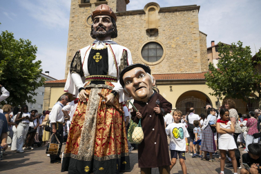 Fotos de la procesión de Burlada en honor a San Juan Bautista