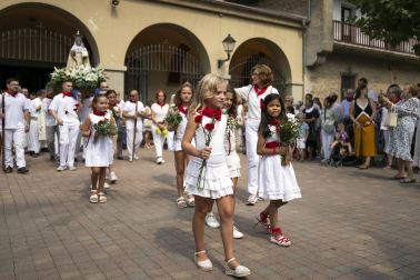 Fotos de la procesión de Burlada en honor a San Juan Bautista