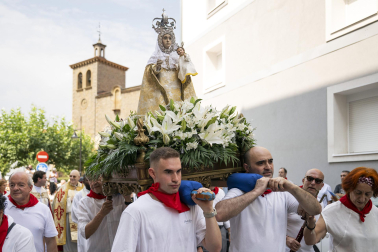 Fotos de la procesión de Burlada en honor a San Juan Bautista