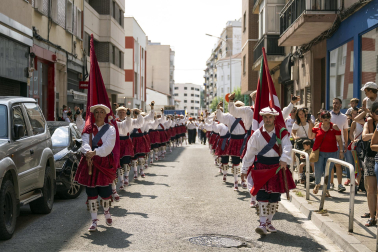 Fotos de la procesión de Burlada en honor a San Juan Bautista