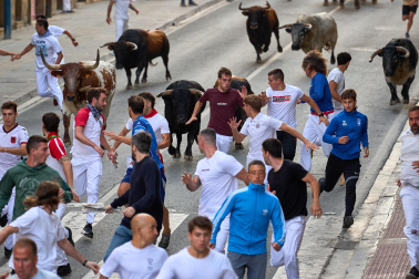 Fotos del segundo encierro de fiestas de Tafalla 2026