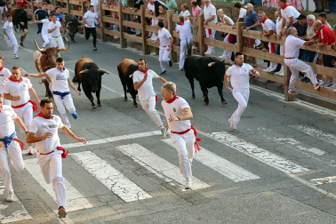 Fotos del segundo encierro de fiestas de Tafalla 2026