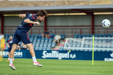 Fotos del entrenamiento de este domingo de Osasuna en Tajonar