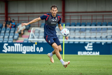 Fotos del entrenamiento de este domingo de Osasuna en Tajonar
