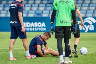 Fotos del entrenamiento de este domingo de Osasuna en Tajonar