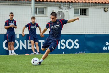 Fotos del entrenamiento de este domingo de Osasuna en Tajonar