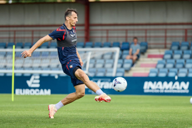 Fotos del entrenamiento de este domingo de Osasuna en Tajonar