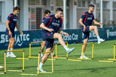 Fotos del entrenamiento de este domingo de Osasuna en Tajonar