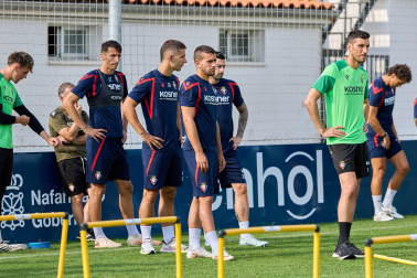 Fotos del entrenamiento de este domingo de Osasuna en Tajonar