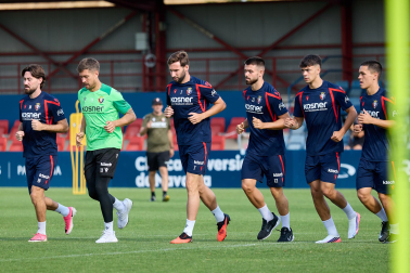 Fotos del entrenamiento de este domingo de Osasuna en Tajonar