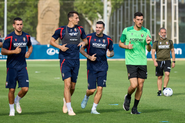 Fotos del entrenamiento de este domingo de Osasuna en Tajonar