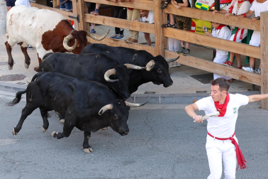Fotos del tercer encierro de fiestas de Tafalla