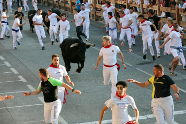 Fotos del tercer encierro de fiestas de Tafalla