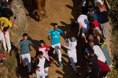 Fotos del tercer encierro del Pilón en Falces 2026