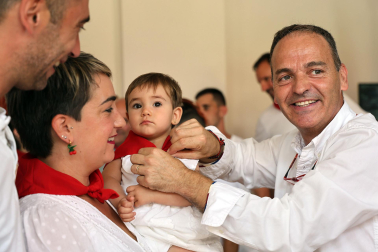 Fotos del cohete de fiestas de Oteiza