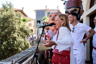 Fotos del cohete de fiestas de Oteiza