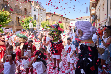 Fotos del cohete de fiestas de Allo