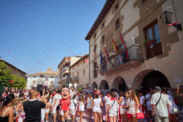 Fotos del cohete de fiestas de Allo
