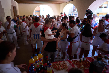 Fotos del cohete de fiestas de Allo
