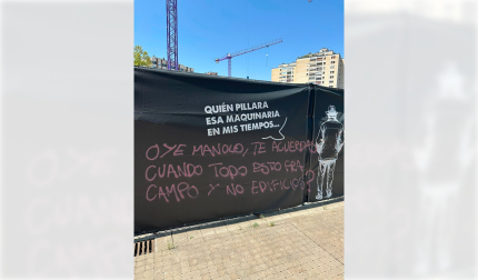 Imagen de otra pintada en las obras