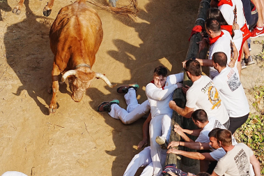 Fotos del quinto encierro del Pilón 2026
