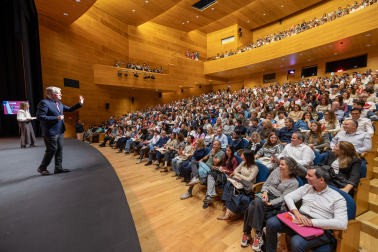 Público asistente al Open Day Navarra 2025 celebrado en la Universidad de Navarra