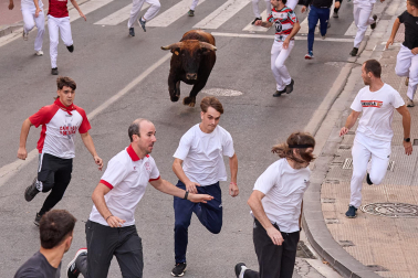 Fotos del sexto y último encierro de Tafalla 2026
