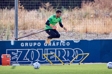 Fotos del entrenamiento de Osasuna este jueves en Tajonar