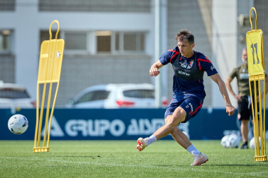 Fotos del entrenamiento de Osasuna este jueves en Tajonar