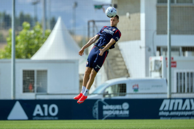 Fotos del entrenamiento de Osasuna este jueves en Tajonar