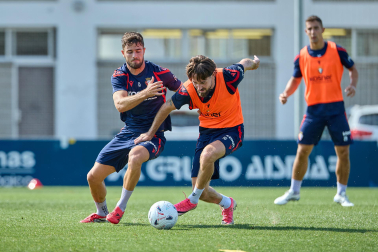 Fotos del entrenamiento de Osasuna este jueves en Tajonar