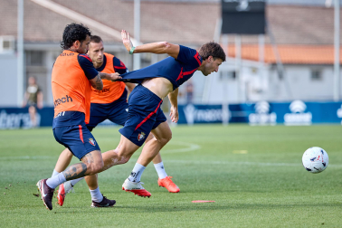 Fotos del entrenamiento de Osasuna este jueves en Tajonar