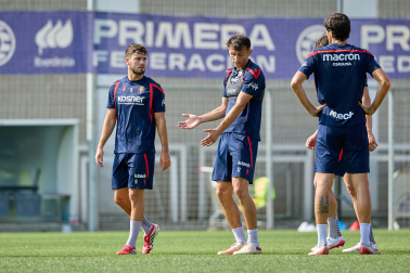 Fotos del entrenamiento de Osasuna este jueves en Tajonar