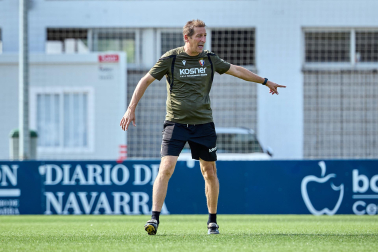 Fotos del entrenamiento de Osasuna este jueves en Tajonar