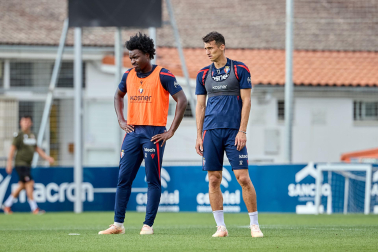 Fotos del entrenamiento de Osasuna este jueves en Tajonar