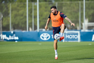 Fotos del entrenamiento de Osasuna este jueves en Tajonar