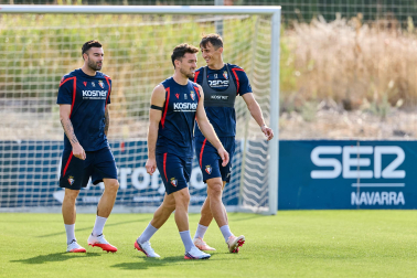 Fotos del entrenamiento de Osasuna este jueves en Tajonar