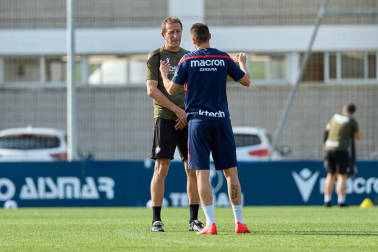 Fotos del entrenamiento de Osasuna este jueves en Tajonar