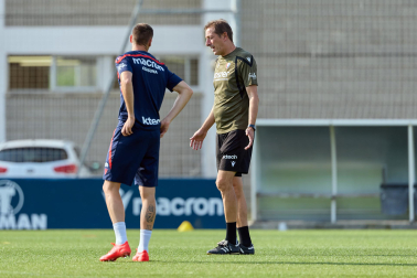 Fotos del entrenamiento de Osasuna este jueves en Tajonar