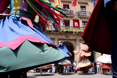 Fotos de la despedida de los gigantes de Tafalla