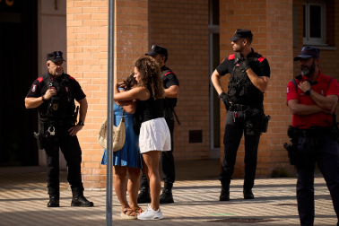Fotos del incendio de una vivienda en Burlada, en el que ha fallecido un niño de 10 años