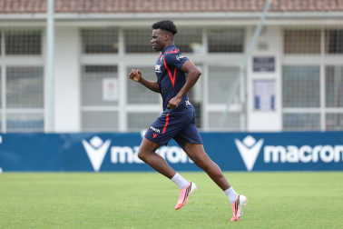 Fotos del entrenamiento de Osasuna con la presencia de Rockson Yeboah este viernes 21 de agosto