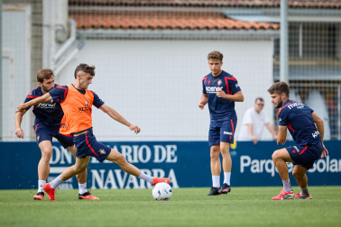 Fotos del entrenamiento de Osasuna con la presencia de Rockson Yeboah este viernes 21 de agosto