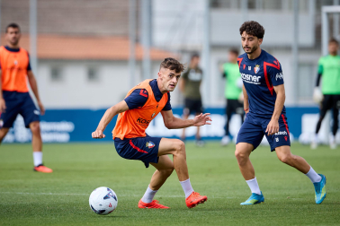 Fotos del entrenamiento de Osasuna con la presencia de Rockson Yeboah este viernes 21 de agosto
