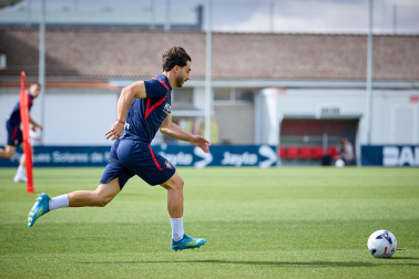 Fotos del entrenamiento de Osasuna con la presencia de Rockson Yeboah este viernes 21 de agosto