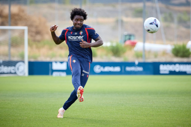 Fotos del entrenamiento de Osasuna con la presencia de Rockson Yeboah este viernes 21 de agosto
