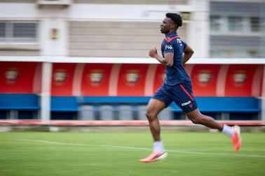 Fotos del entrenamiento de Osasuna con la presencia de Rockson Yeboah este viernes 21 de agosto