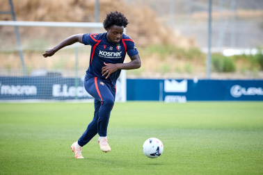 Fotos del entrenamiento de Osasuna con la presencia de Rockson Yeboah este viernes 21 de agosto